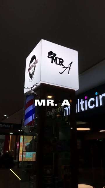 Local de Míster A en Mall del Río, Cuenca